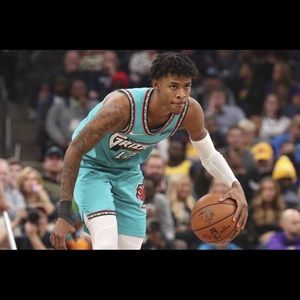 Meet your Posher, Zay